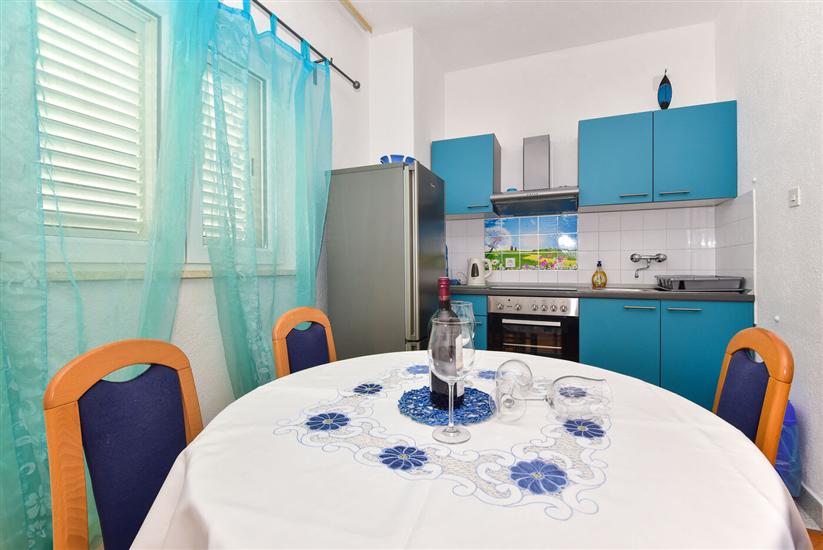 Apartment A4, for 4 persons