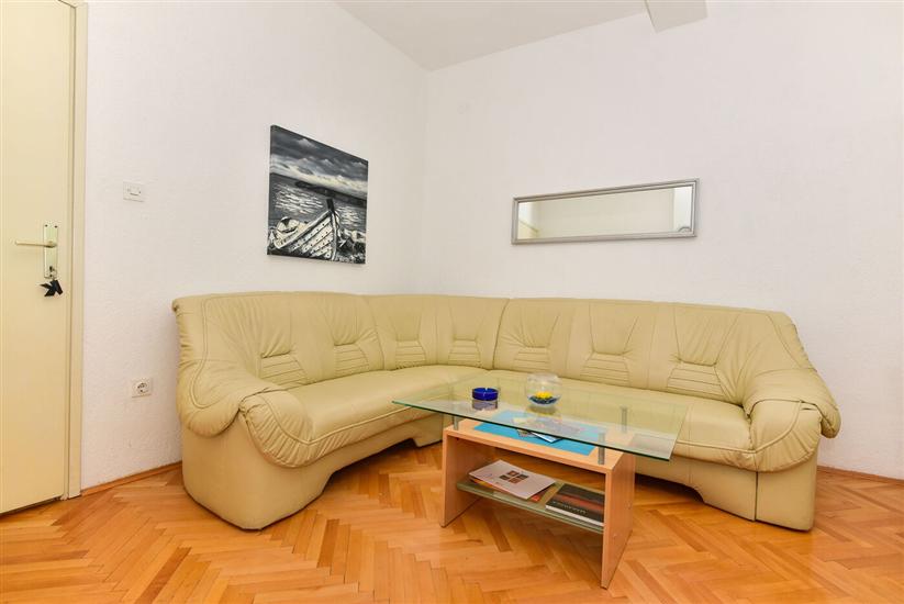Apartment A4, for 4 persons