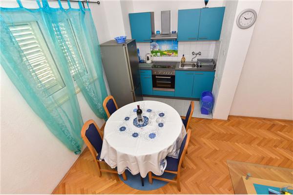 Apartment A4, for 4 persons