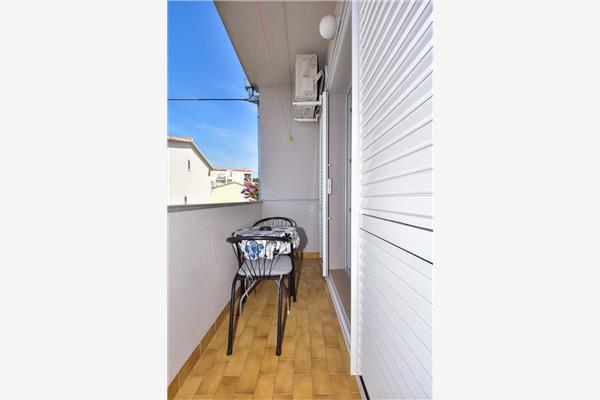 Apartment A4, for 4 persons