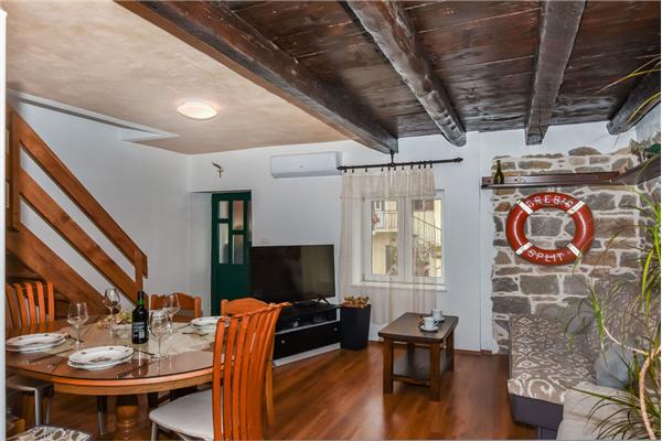 Apartment A1, for 5 persons