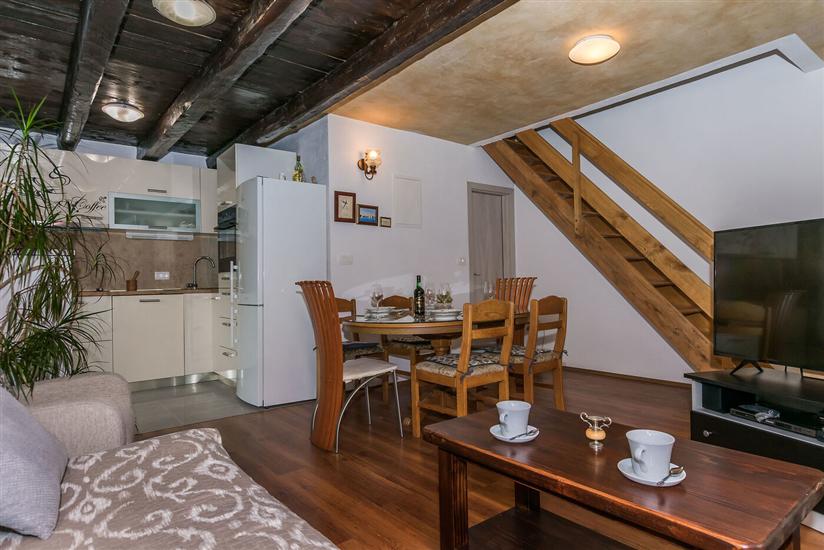 Apartment A1, for 5 persons