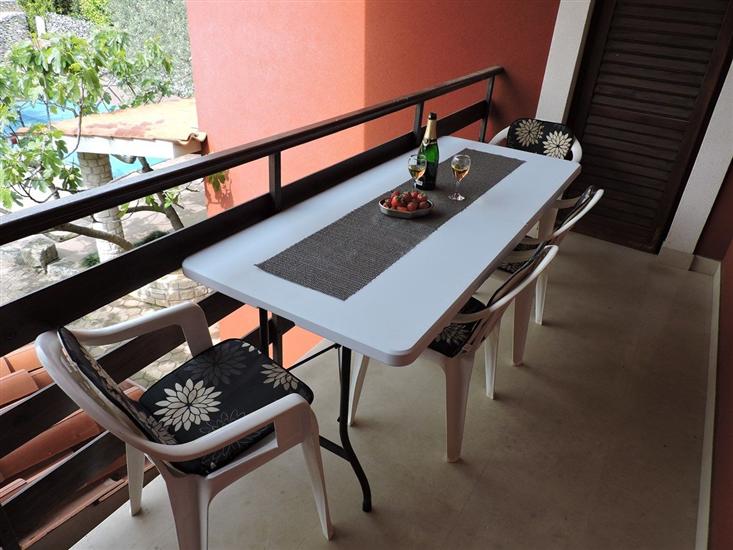 Apartment A2, for 5 persons