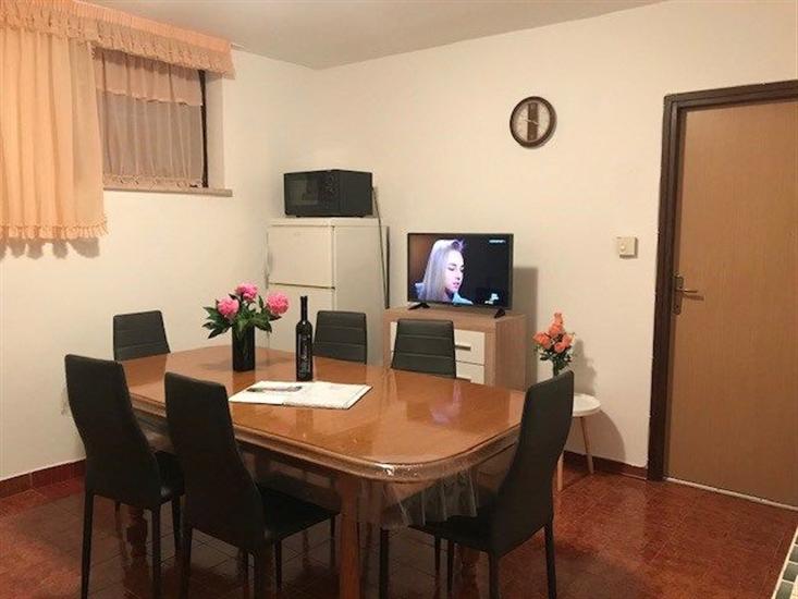 Apartment A1, for 6 persons