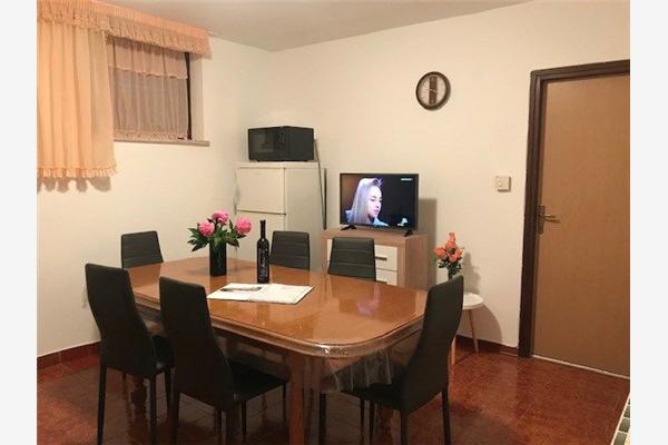 Apartment A1, for 6 persons
