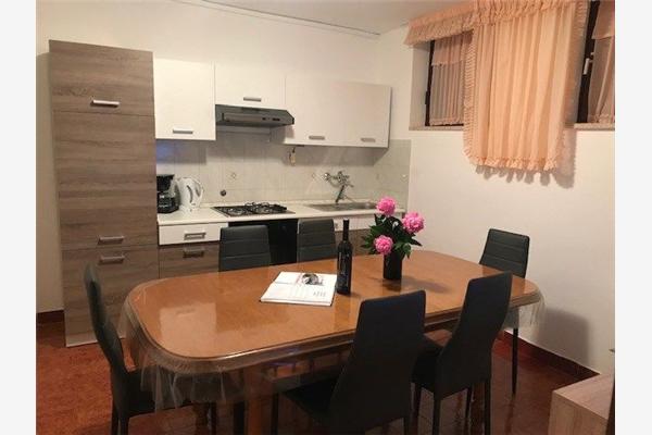 Apartment A1, for 6 persons