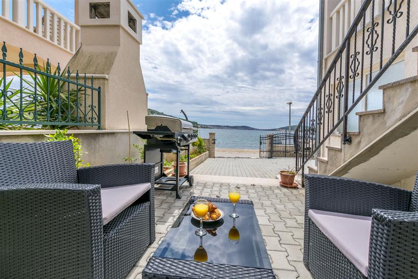 Lägenheter Villa J i M by the sea