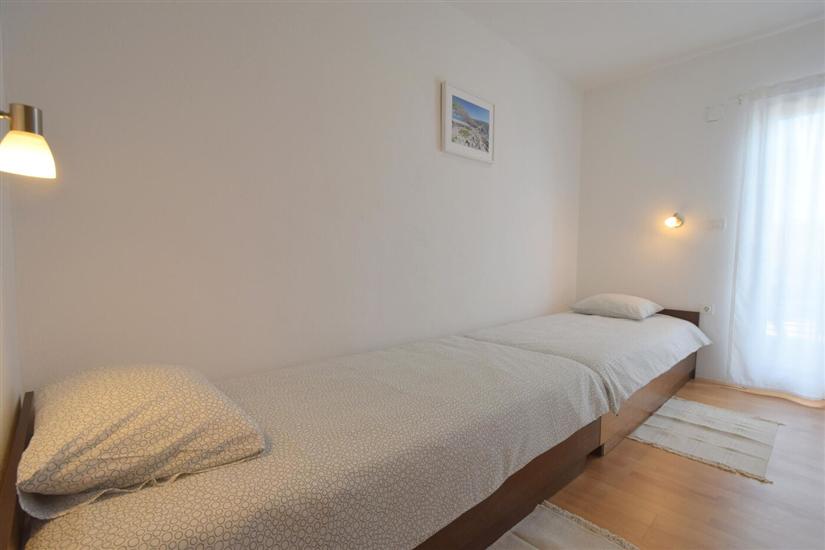 Apartment A1, for 5 persons