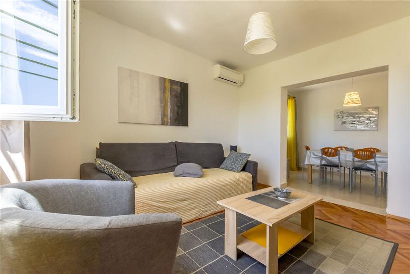 House K1, for 8 persons