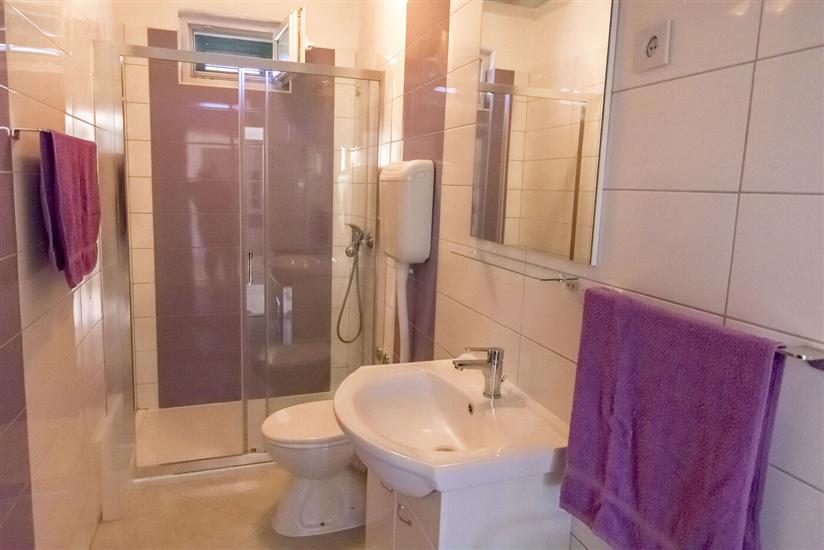 House K1, for 8 persons