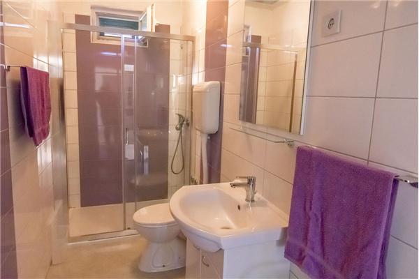 House K1, for 8 persons