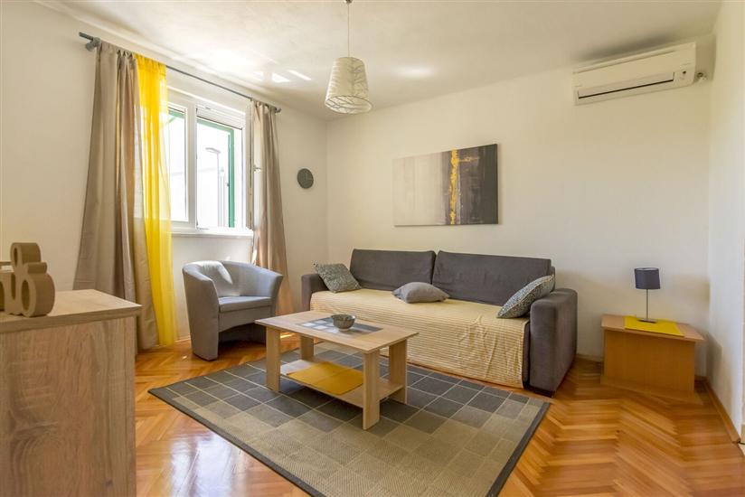 House K1, for 8 persons