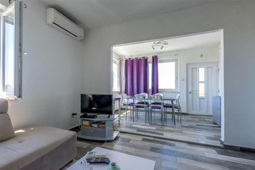 House K1, for 8 persons