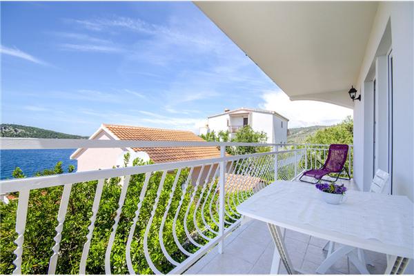 Apartment A1, for 4 persons