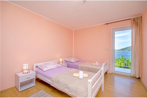 Apartment A1, for 4 persons