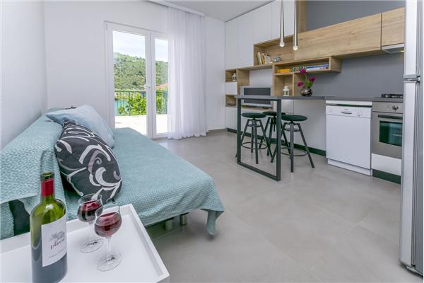 House K1, for 10 persons