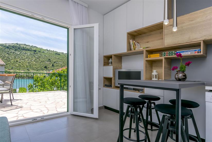 House K1, for 10 persons