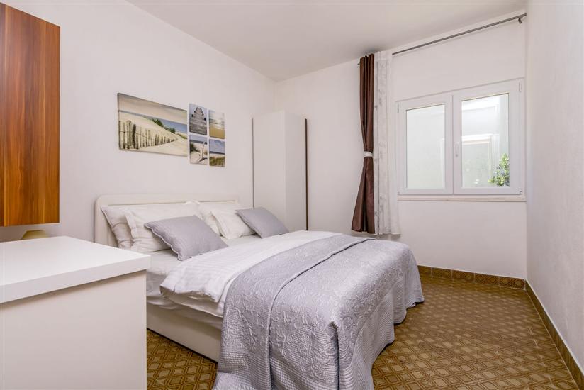 House K1, for 10 persons