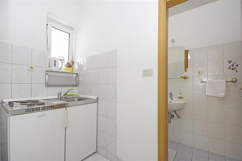 Apartment A4, for 4 persons