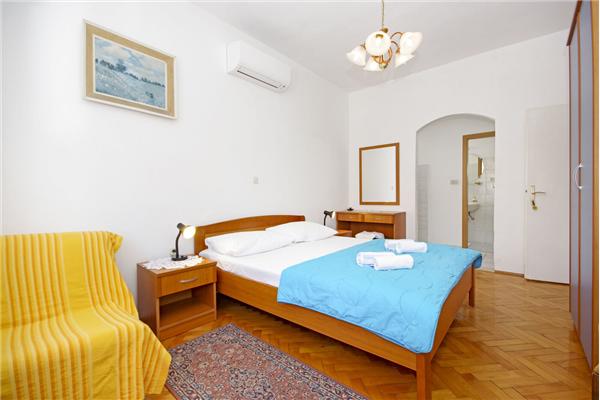 Apartment A4, for 4 persons