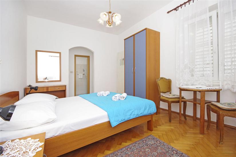 Apartment A4, for 4 persons