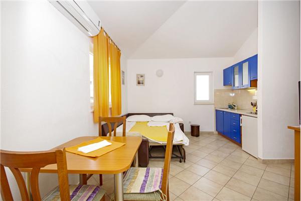 Apartment A5, for 2 persons
