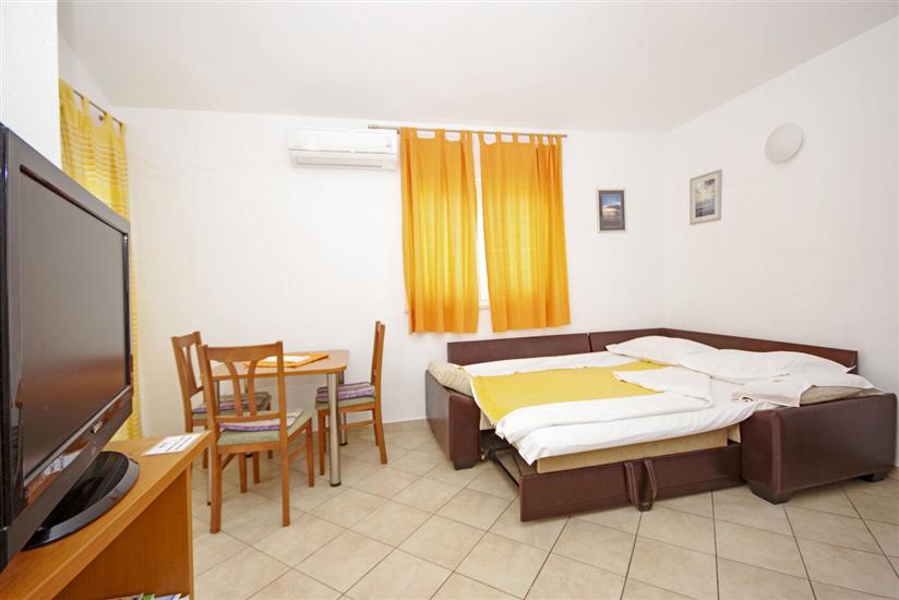 Apartment A5, for 2 persons