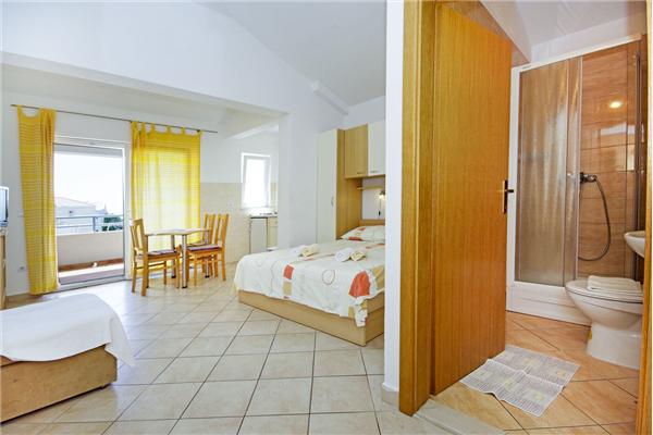 Apartment A6, for 4 persons