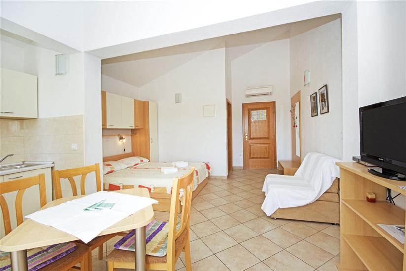 Apartment A6, for 4 persons