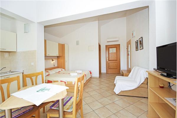 Apartment A6, for 4 persons