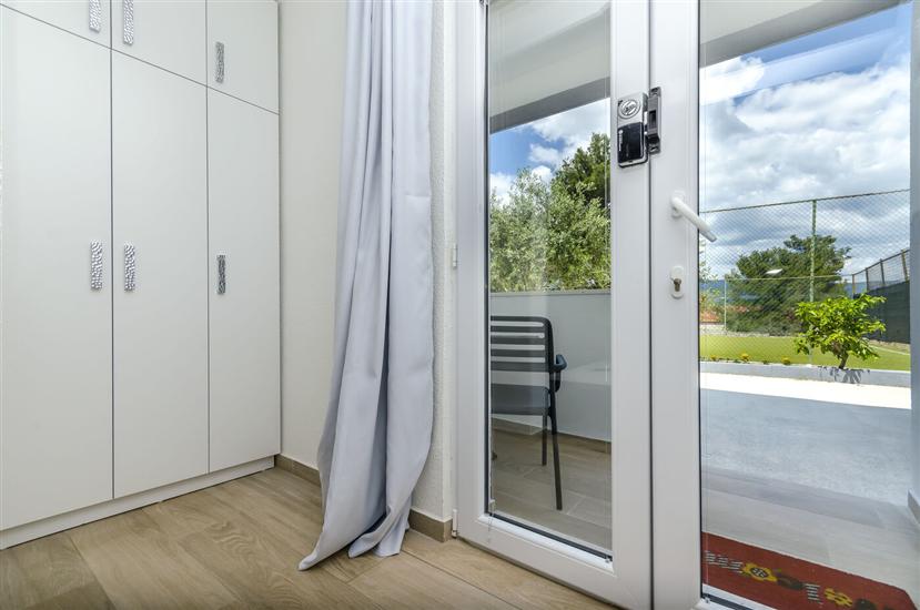 Apartment A1, for 5 persons