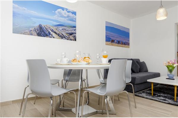 Apartment A1, for 5 persons