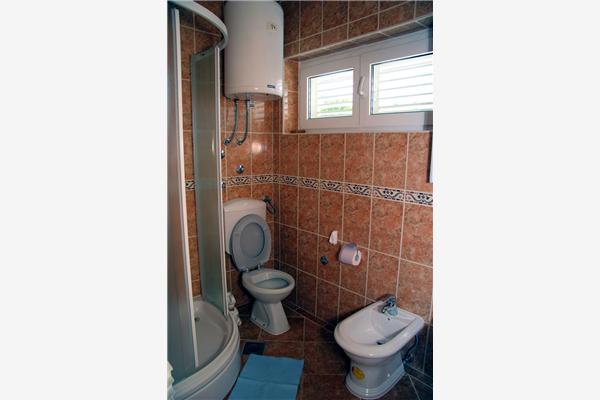 Apartment A2, for 7 persons