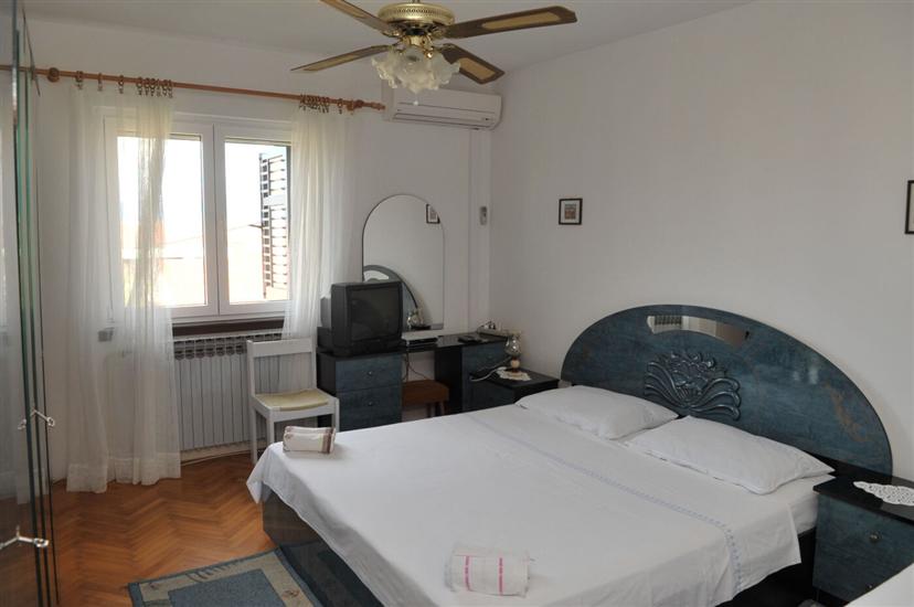 Apartment A2, for 7 persons