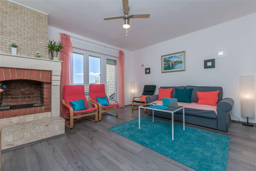 Apartment A1, for 5 persons