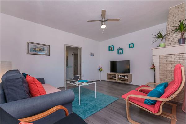 Apartment A1, for 5 persons