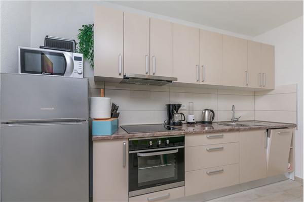 Apartment A1, for 5 persons