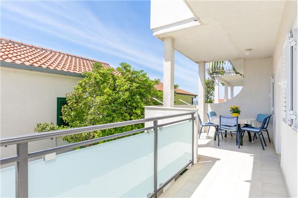 Apartment A2, for 4 persons