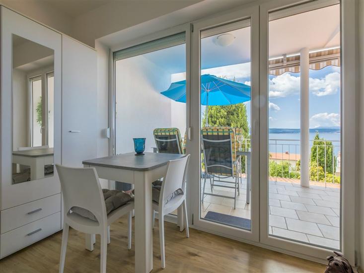 Apartment A2, for 5 persons