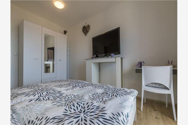 Apartment A2, for 5 persons