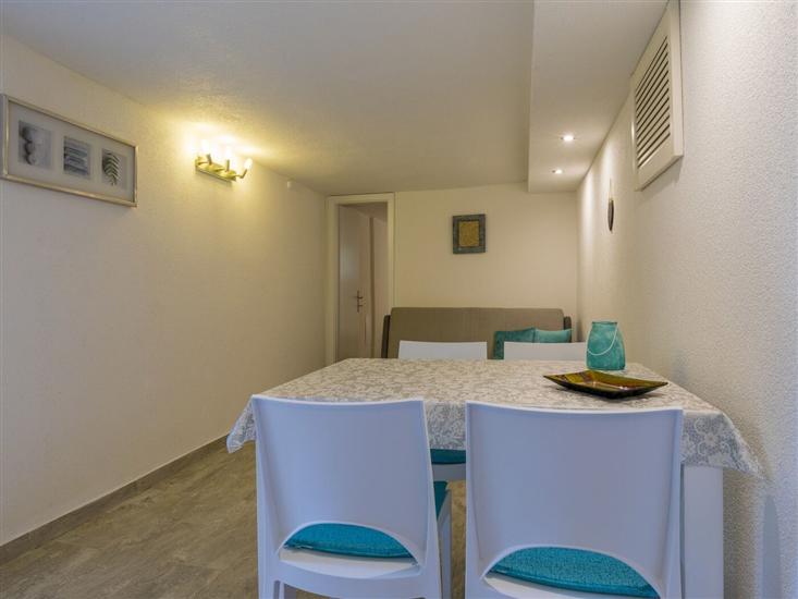 Apartment A1, for 3 persons