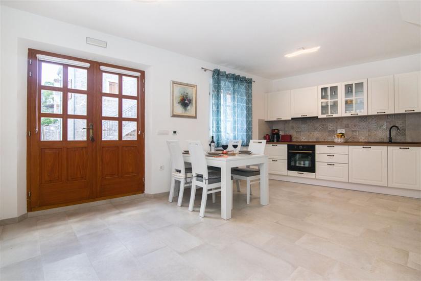 House K1, for 5 persons