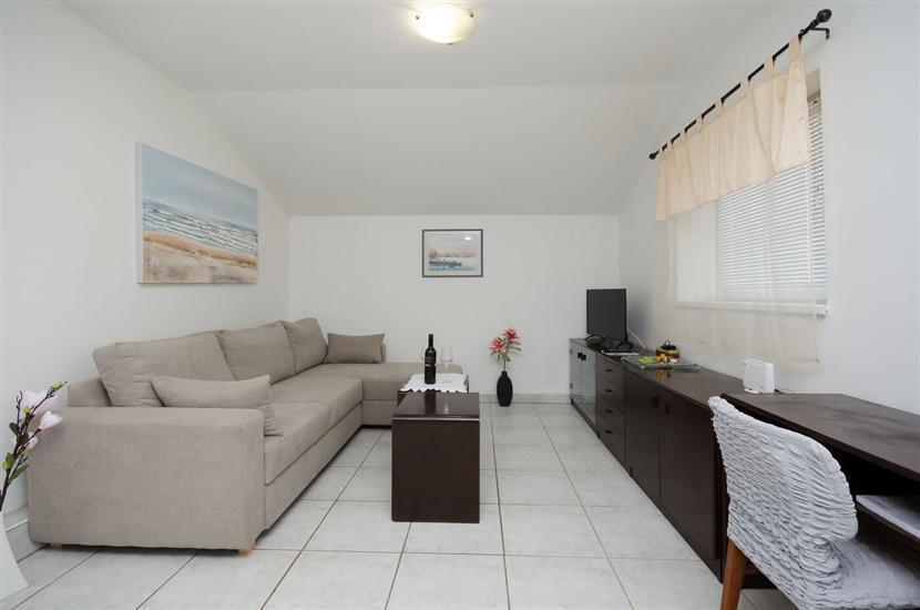 Apartment A3, for 6 persons