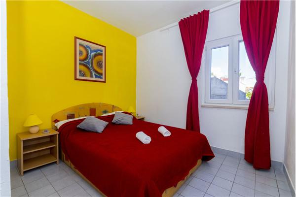 Apartment A2, for 6 persons