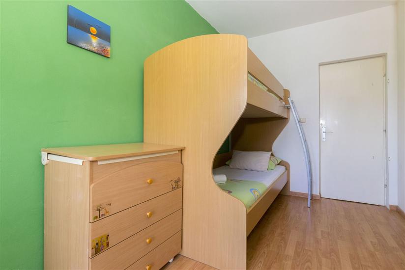 Apartment A2, for 6 persons