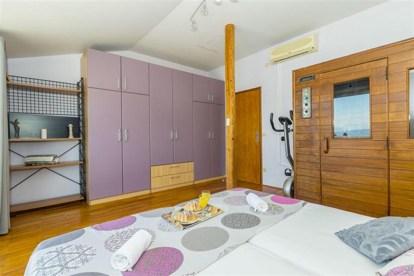 Apartment A3, for 6 persons