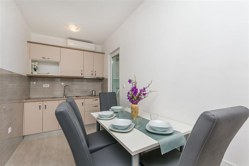 Apartment A2, for 4 persons