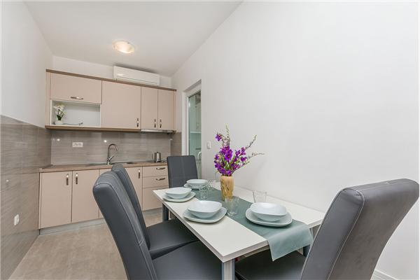 Apartment A2, for 4 persons