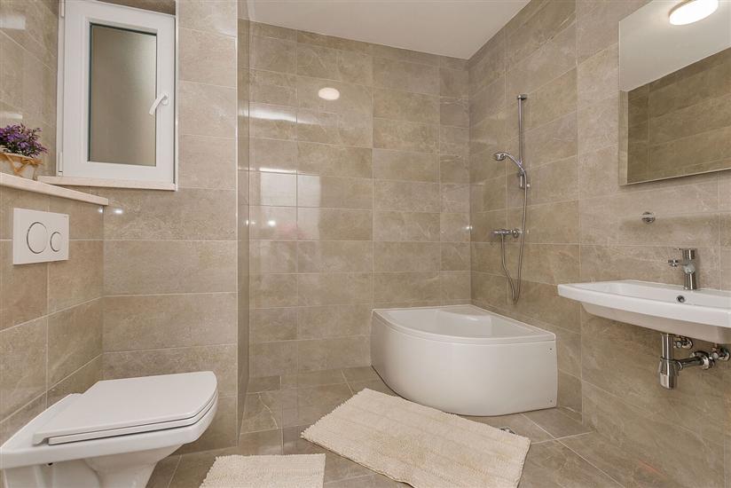 Apartment A2, for 4 persons