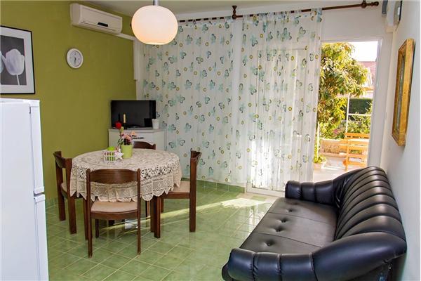 Apartment A2, for 4 persons